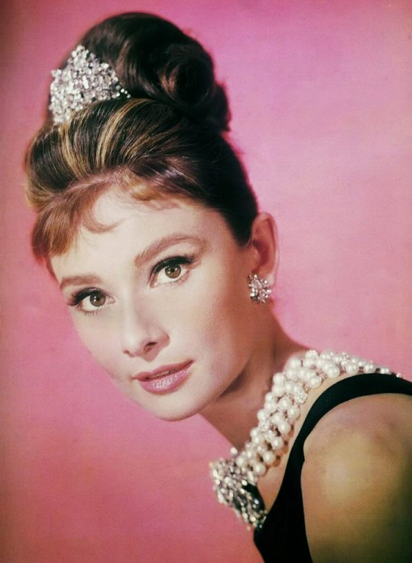 audrey-hepburn-399898_1280