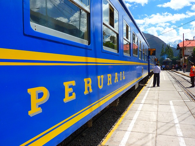 train-43369_640