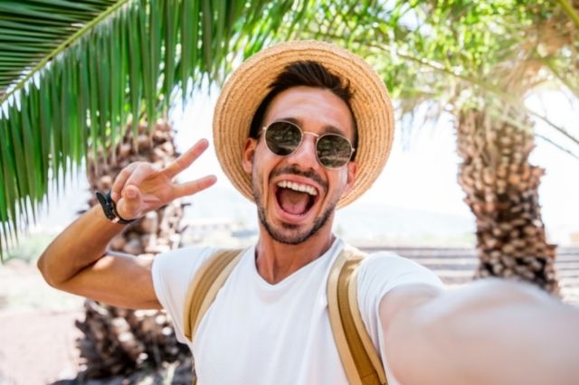 How To Become a Travel Influencer