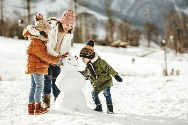 Fun and Simple Things To Do With Kids in the Winter