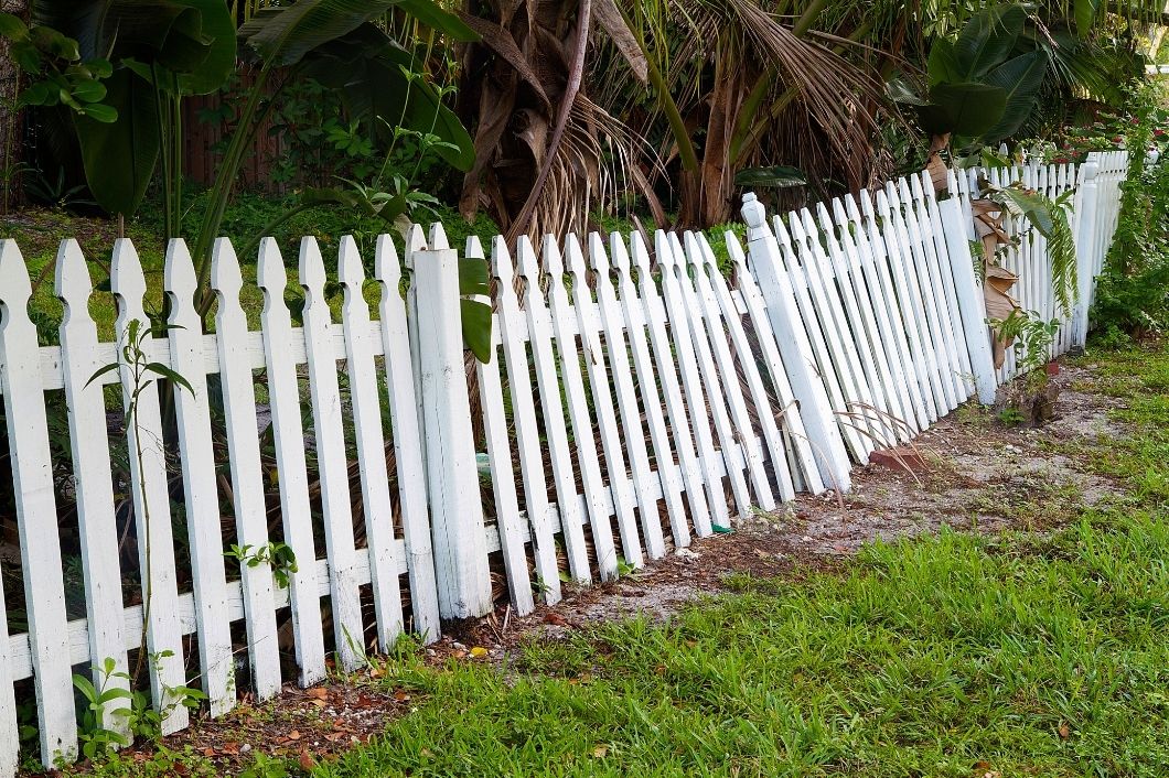 Top Causes of Fence Lean and What To Do About It