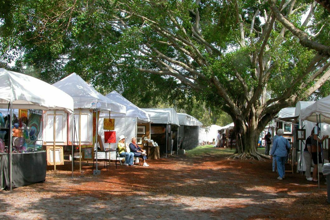 Things To Do Before an Outdoor Craft Show