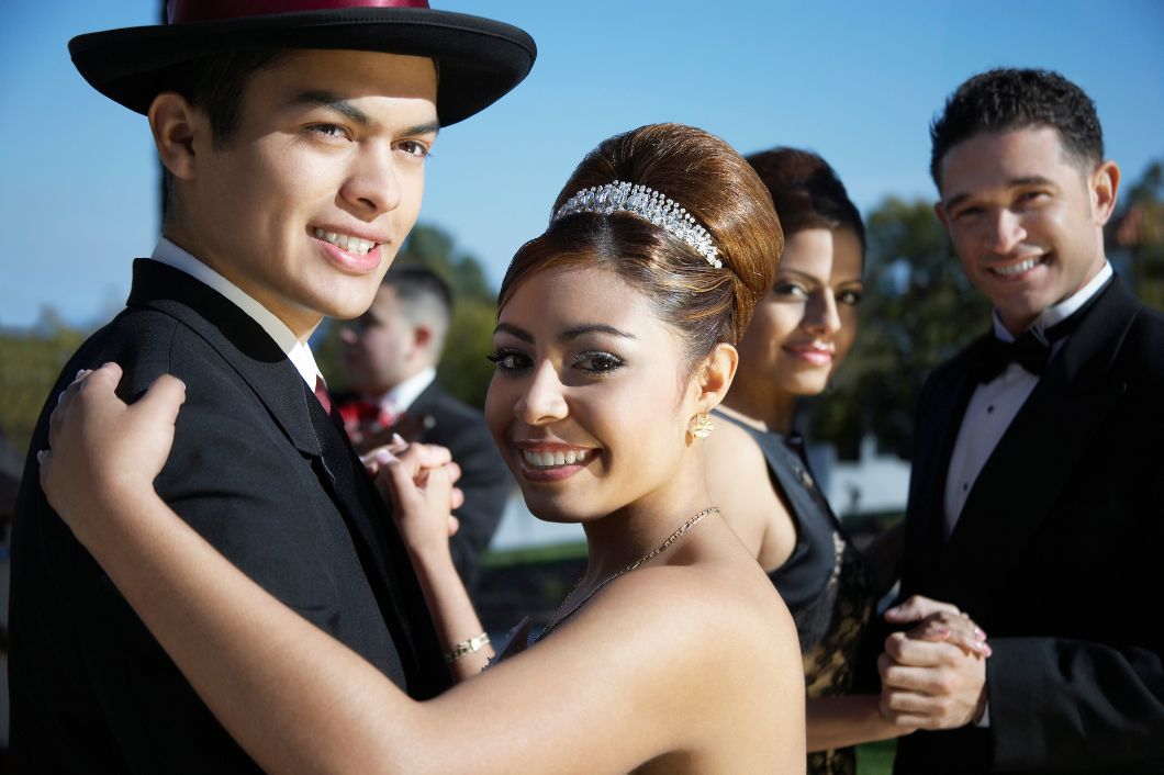 Tips for Being a Good Guest at a Quinceañera