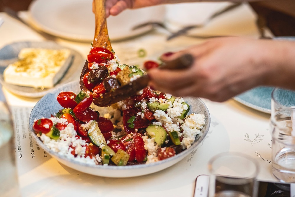 Insalata greca pizza in London