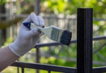 Common Fence Painting Problems and How to Avoid Them
