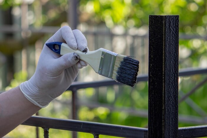 Fence Painting Services in Melbourne